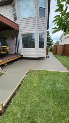 Landscaping Contractor (3)